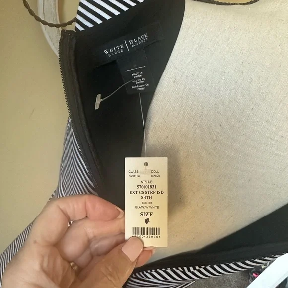 White House black market dress - Picture 5 of 6